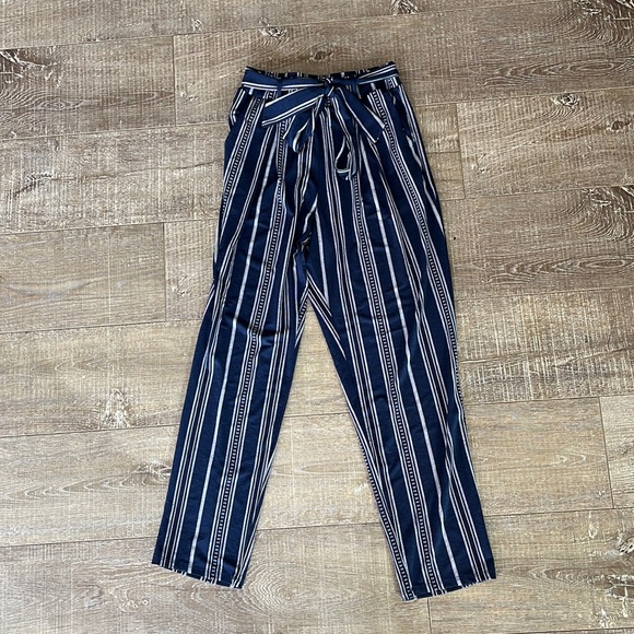 Navy blue flowy pants - Picture 1 of 4